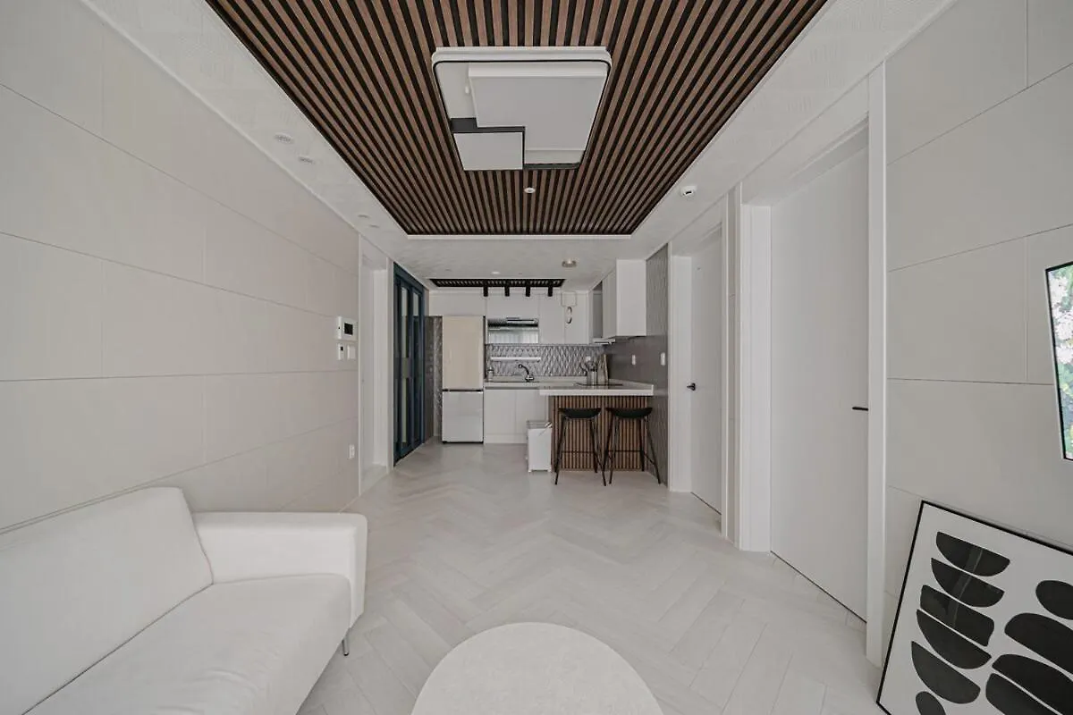 203 Bangbae Gangnam Furnished Premium Villa Seul 0*,  Güney Kore